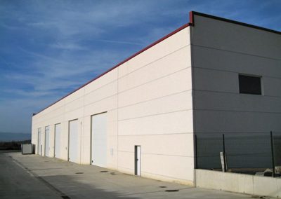 Naves industriales en Labiano